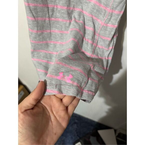 Under Armour Women's Size XS Semi Fitted Heat Gear Gray Pink Sleeveless Tank Top - Picture 2 of 4